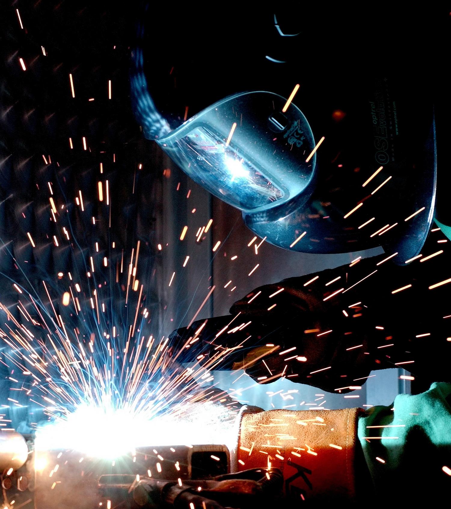 AI system with smart eyes detects welding defects